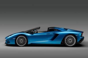 Lamborghini Aventador Roadster