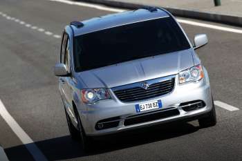 Lancia Voyager 2011