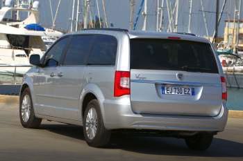 Lancia Voyager 3.6 V6 Pentastar Gold