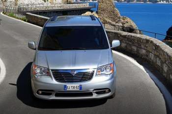 Lancia Voyager 3.6 V6 Pentastar Platinum