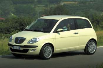 Lancia Ypsilon 1.4 16v B-Colore