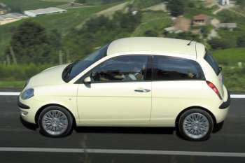 Lancia Ypsilon 2003