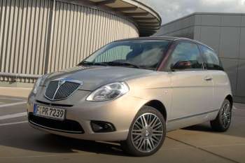 Lancia Ypsilon 1.2 8v Platino