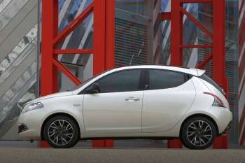 Lancia Ypsilon 1.2 8v Platinum