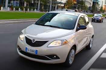 Lancia Ypsilon TwinAir 80 Silver