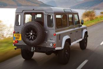 Land Rover Defender 110 2.2 TD Station Wagon Commercial X-TECH