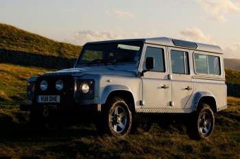 Land Rover Defender 110 2.2 TD Utility Wagon X-TECH