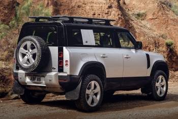 Land Rover Defender 110 P400 First Edition