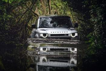 Land Rover Defender 110