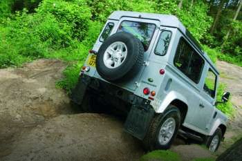 Land Rover Defender 90 2.4 TD Station Wagon S