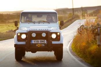 Land Rover Defender 90 2.2 TD Station Wagon X-TECH