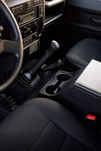 Land Rover Defender 2011