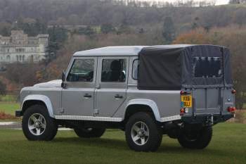 Land Rover Defender 130 2.2 TD Crew Cab