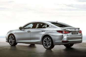 Lexus ES 300h Luxury Line