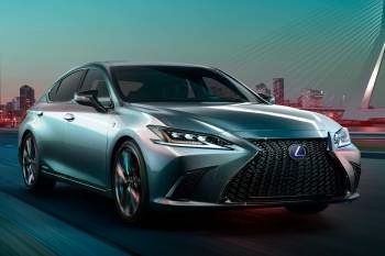 Lexus ES 300h Luxury Line