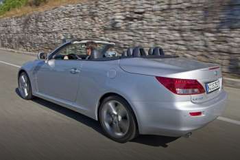 Lexus IS 250C Luxury