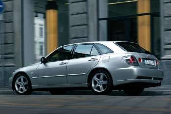 Lexus IS 300 SportCross Executive