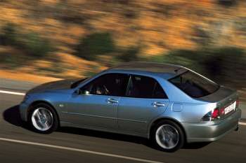 Lexus IS 1999