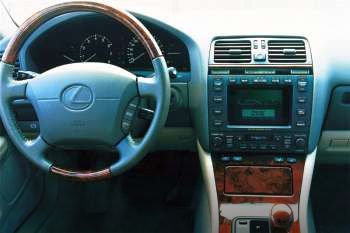 Lexus LS