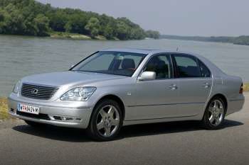 Lexus LS 2003