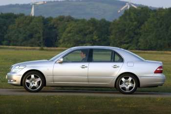 Lexus LS 2003