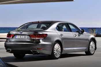 Lexus LS 600h President Line