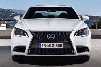 Lexus LS 600h President Line