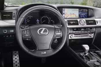 Lexus LS 600h President Line