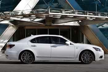 Lexus LS 2013