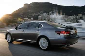 Lexus LS 2013