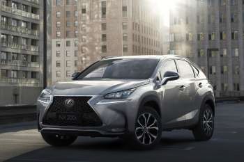 Lexus NX 300h AWD President Line