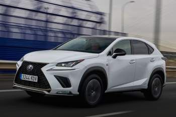 Lexus NX 300h AWD President Line