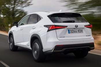 Lexus NX 300h AWD Luxury Line