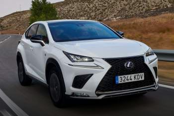 Lexus NX 300h Business Line