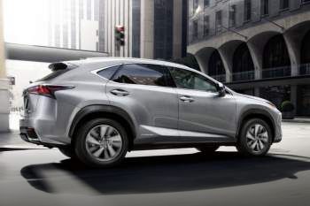 Lexus NX 300h AWD President Line