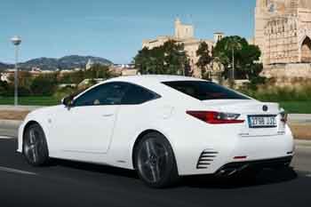 Lexus RC 300h Luxury Line