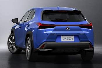 Lexus UX 300e Electric Executive