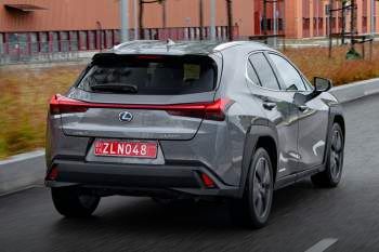 Lexus UX 250h