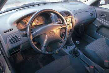 Mazda 323 1998