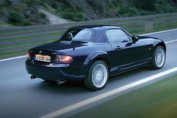 Mazda MX-5 Roadster Coupe