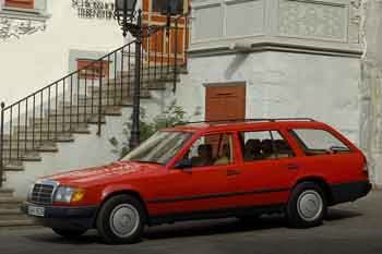 Mercedes-Benz 200-series 1986