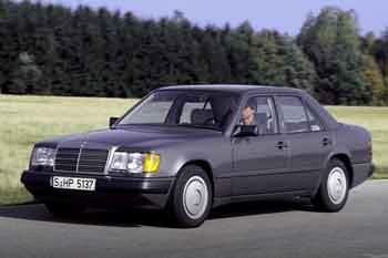 Mercedes-Benz 260 E