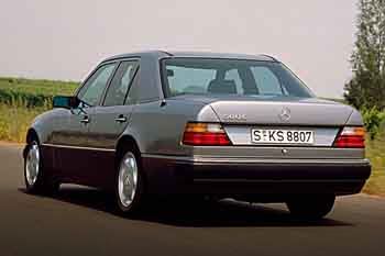 Mercedes-Benz 200-series 1989