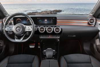 Mercedes-Benz CLA 220 D 4MATIC