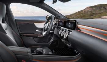 Mercedes-Benz CLA 220 D 4MATIC