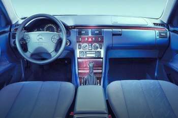 Mercedes-Benz E 280 4Matic Avantgarde Combi