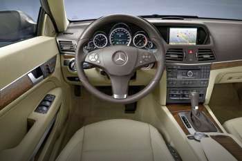 Mercedes-Benz E 200 CGI BlueEFFICIENCY Coupe