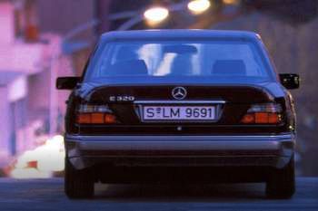 Mercedes-Benz E 250 Turbo Diesel