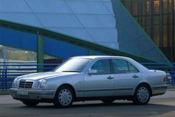 Mercedes-Benz E 300 Diesel Elegance