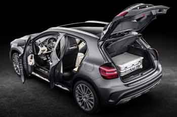 Mercedes-Benz GLA 180 D Business Solution AMG